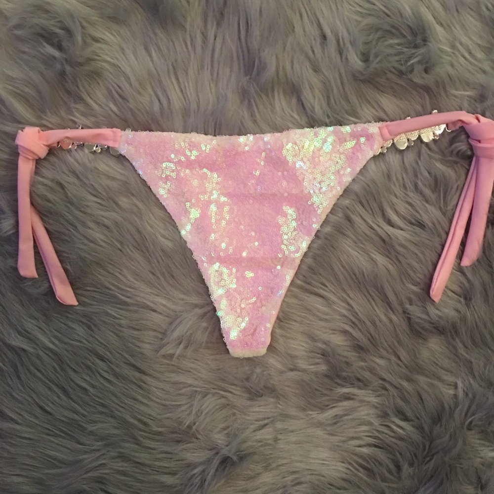HOST PICK💕POWDER PINK SEQUIN AND JEWELED BIKINI - Picture 8 of 8